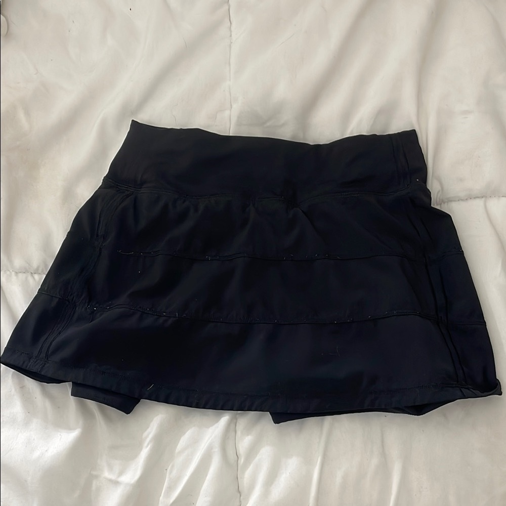 Lululemon Pace Rival Mid-Rise Skirt 
SIZE 0